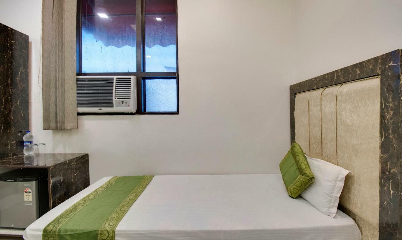 Itsy By Treebo - Royale Inn Meerut Exterior photo