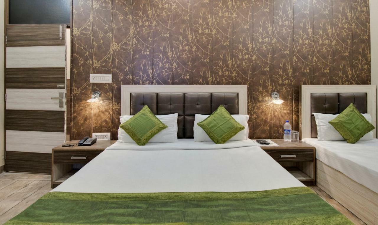 Itsy By Treebo - Royale Inn Meerut Exterior photo