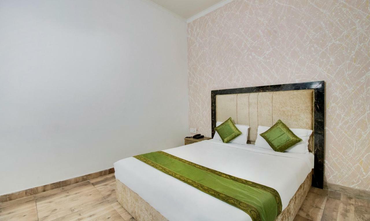 Itsy By Treebo - Royale Inn Meerut Exterior photo